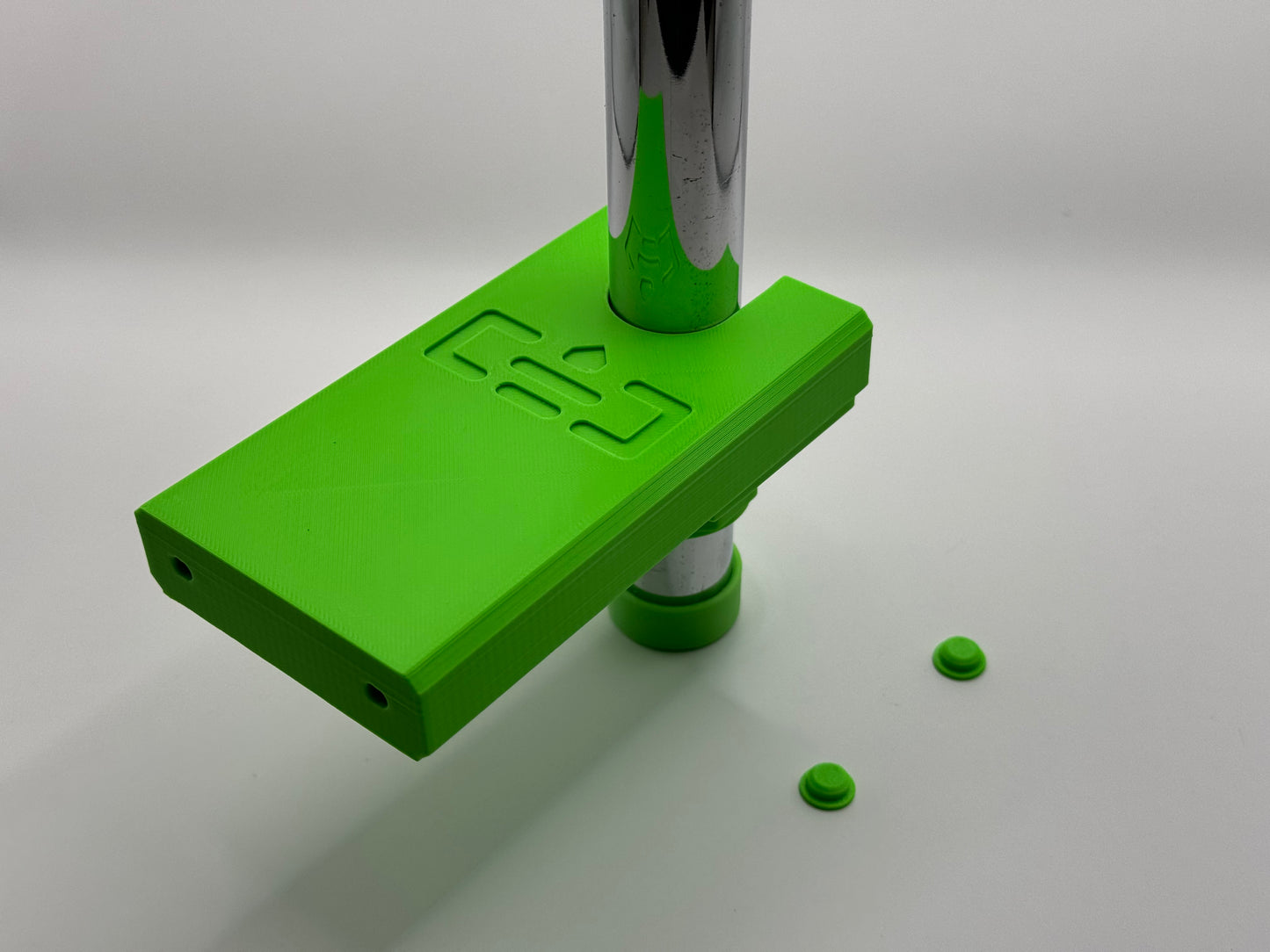 Clip Bracket (Locking) for Line Trimmers and MultiTools with a 25mm shaft