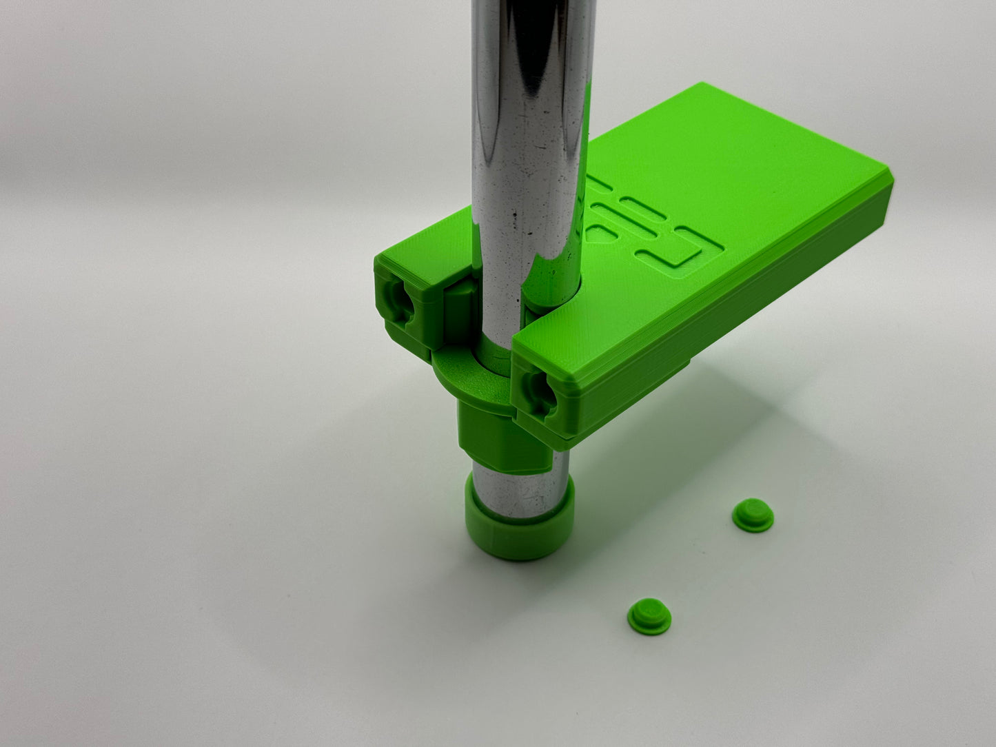 Clip Bracket (Locking Combo) for Line Trimmers and MultiTools with a 25mm shaft