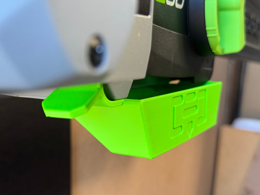 Chainsaw oil drip tray for EGO CX series chainsaws